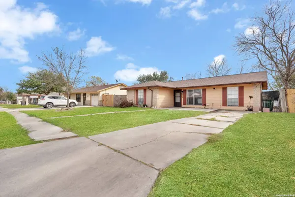5858 Castle Hunt, San Antonio, TX 78218