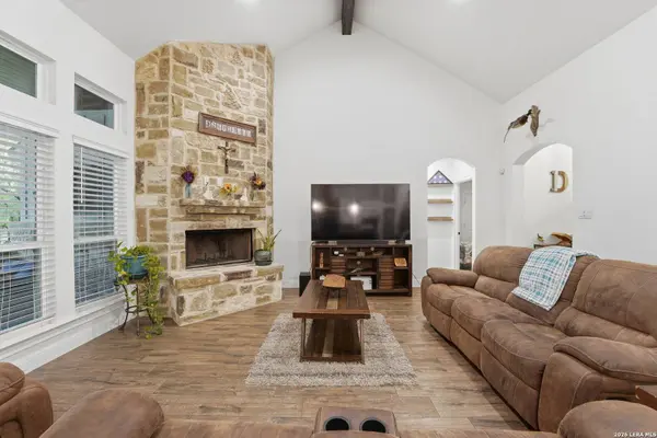 238 CIBOLO WAY, La Vernia, TX 78121