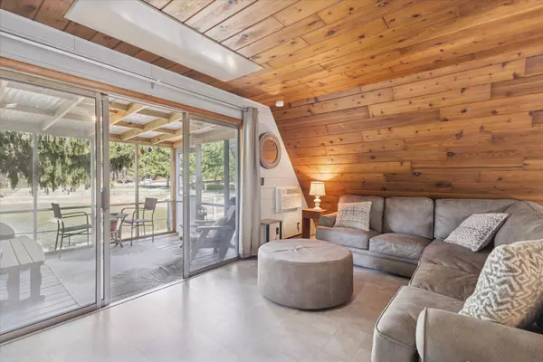 5340 Notre Dame Avenue, Stevensville, MI 49127