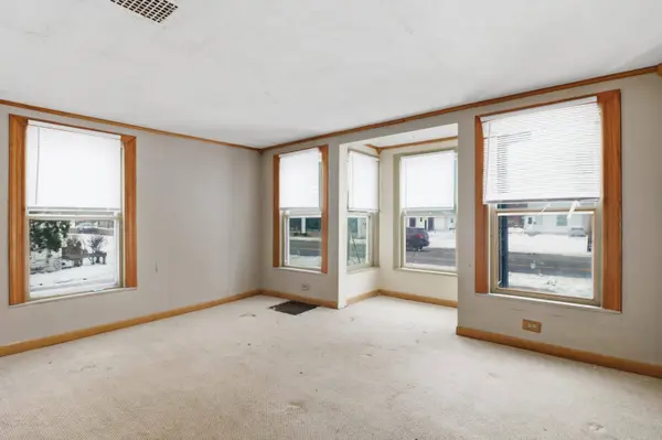 316 E Division Street, Dowagiac, MI 49047