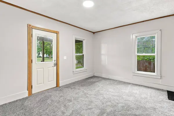 316 E Division Street, Dowagiac, MI 49047