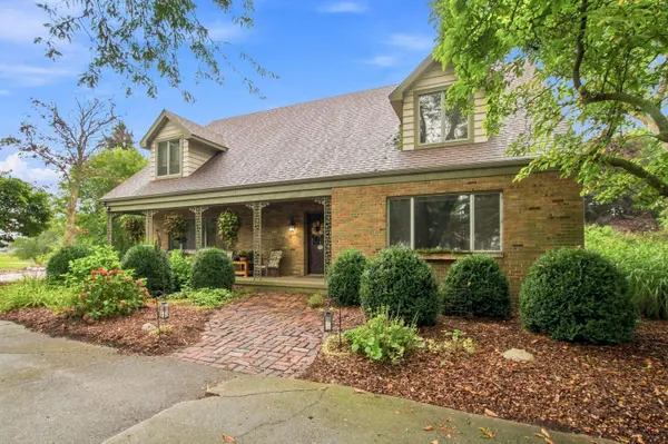 3205 Lakeshore Drive