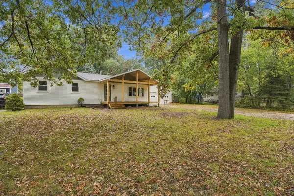 221 S Taylor Street, New Buffalo, MI 49117