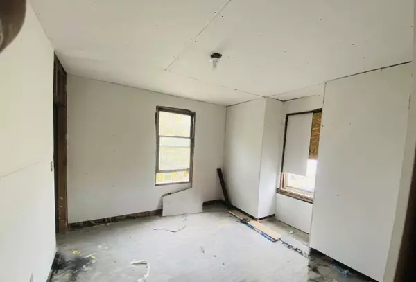 60 Graves Ave Avenue, Battle Creek, MI 49037