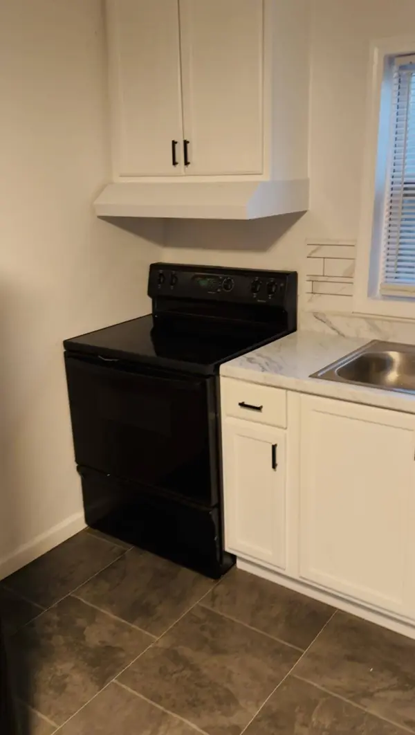 1379 Rose Avenue, Benton Harbor, MI 49022