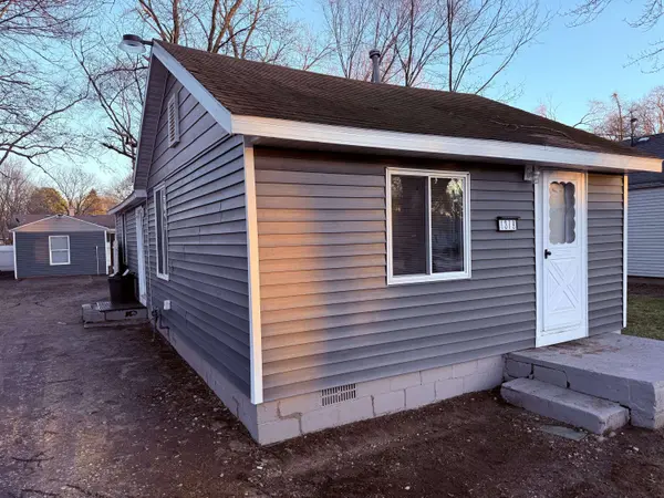 1379 Rose Avenue, Benton Harbor, MI 49022