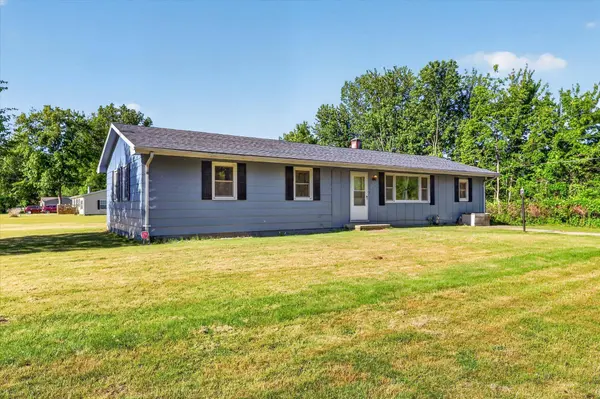 974 Emerson Avenue, Benton Harbor, MI 49022