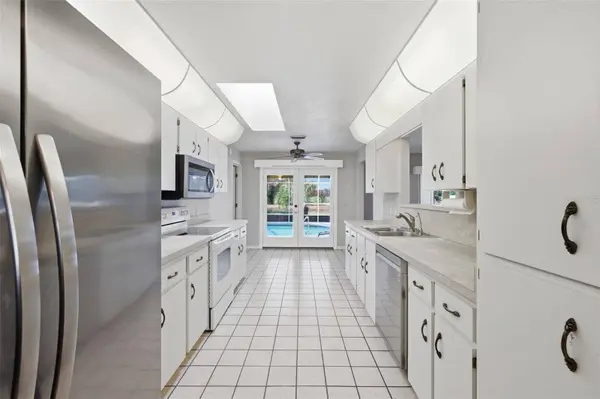 928 N FOXRUN TER, Inverness, FL 34453