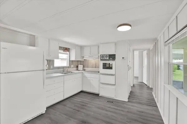 3210 HAMPSHIRE DR, Holiday, FL 34690