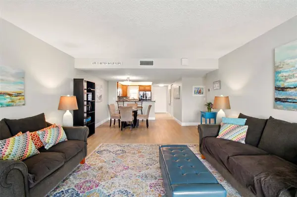 7625 SUN ISLAND DR S #304, South Pasadena, FL 33707