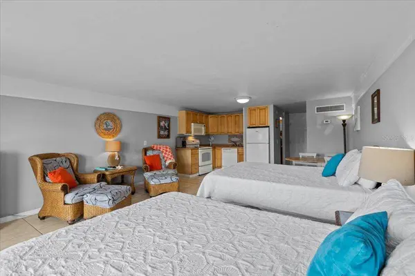 82 2ND ST #D5, Cedar Key, FL 32625