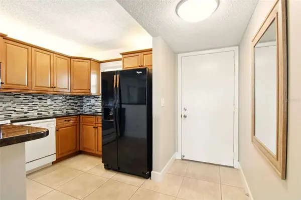 7625 SUN ISLAND DR S #304, South Pasadena, FL 33707