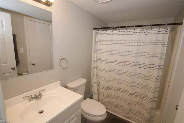 1146 Indian RD, Virginia Beach, VA 23451