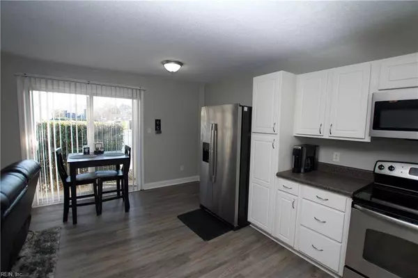 1146 Indian RD, Virginia Beach, VA 23451