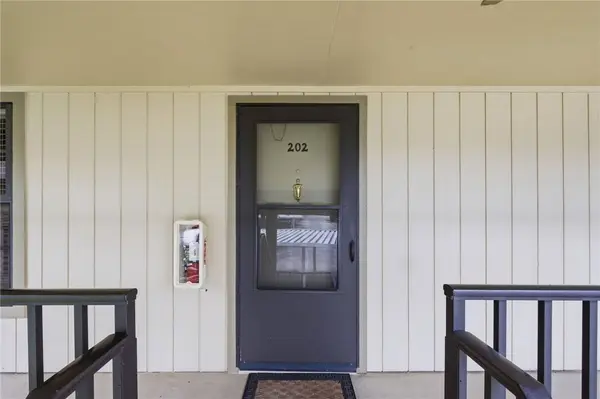 29 Plantation DR #202, Vero Beach, FL 32966