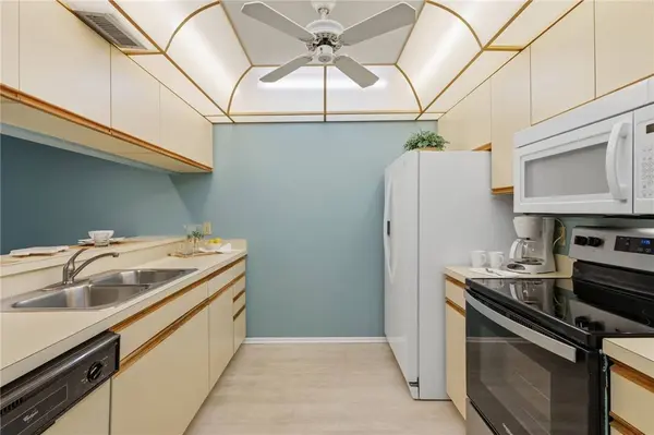 29 Plantation DR #202, Vero Beach, FL 32966