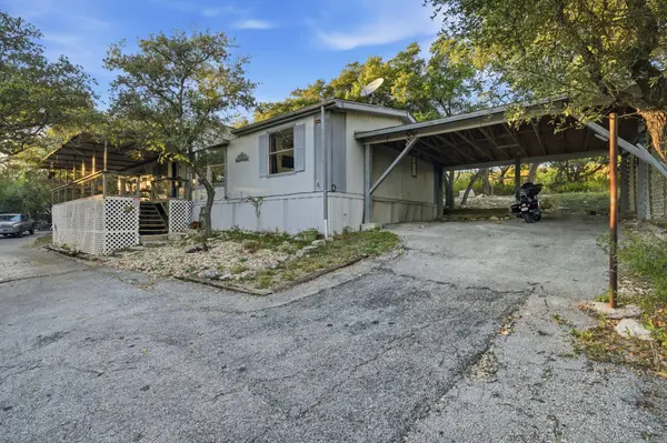 185 Canyon Bnd, Canyon Lake, TX 78133-6505