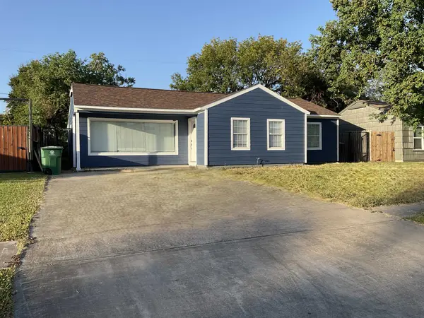 927 Roper St, Houston, TX 77034-1234