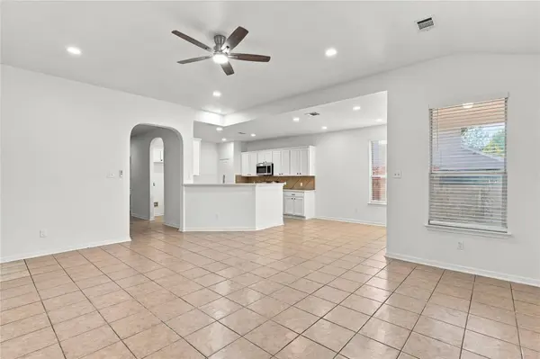 21008 Hallbrook LN, Pflugerville, TX 78660