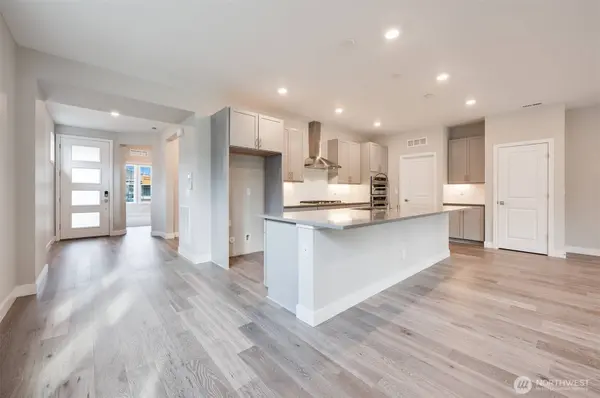 21725 SE 292 nd PL, Black Diamond, WA 98010