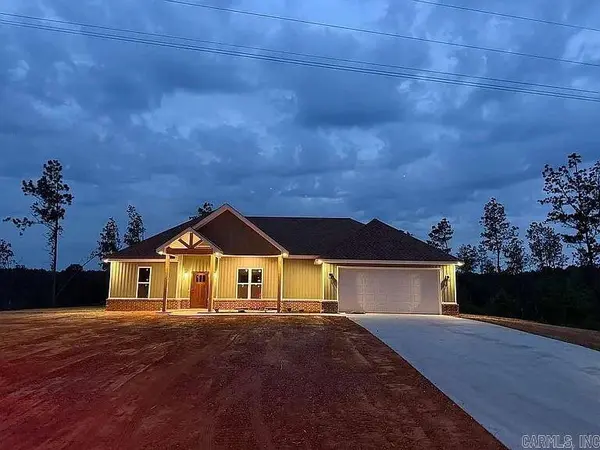 5167 Dale Rd, Benton, AR 72015