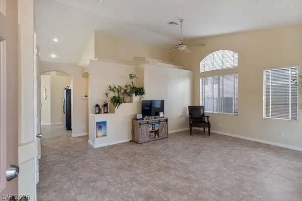 1076 Coral Desert DR, Las Vegas, NV 89123