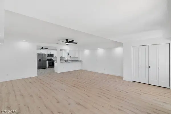 1494 E Camero AVE, Las Vegas, NV 89123