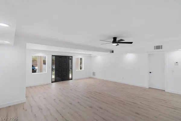 1494 E Camero AVE, Las Vegas, NV 89123