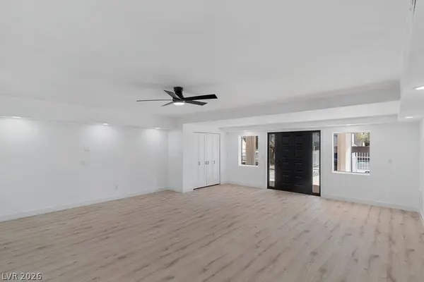 1494 E Camero AVE, Las Vegas, NV 89123