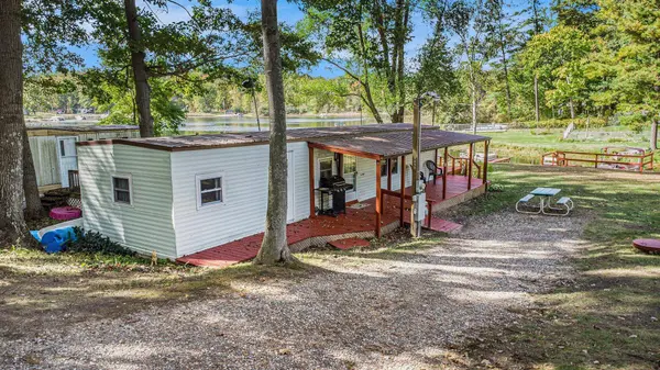 4499 Woodland Drive, Six Lakes, MI 48886