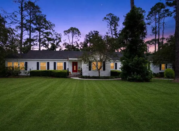 1102 Dogwood