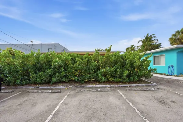 1402 NE 32nd ST #A-b, Oakland Park, FL 33334