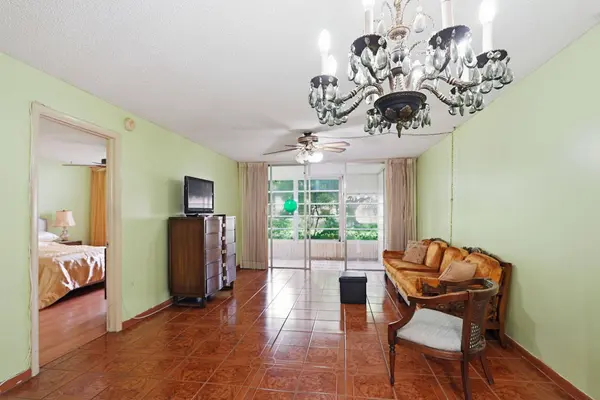 3000 NW 48th TER #130, Lauderdale Lakes, FL 33313