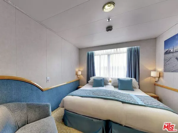 Villa Vie Odyssey Ocean View Villa, Beverly Hills, CA 90211