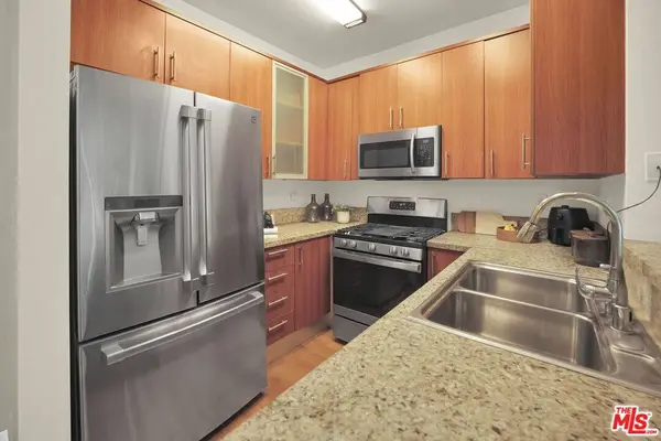 620 S Gramercy Pl #135, Los Angeles, CA 90005