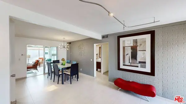 2295 E Nicola Rd, Palm Springs, CA 92262