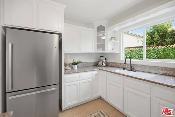 2650 E Dominguez St, Long Beach, CA 90810