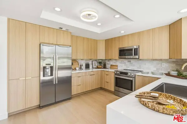 320 S Sierra Madre, Palm Desert, CA 92260