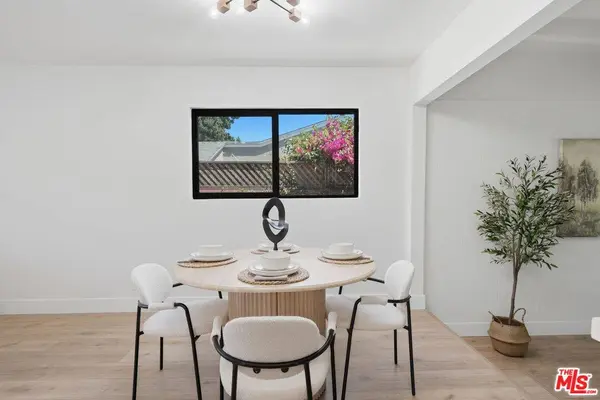 7801 Clearfield Ave, Los Angeles, CA 91402