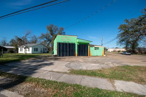 2041 Mill ST, Lake Charles, LA 70606