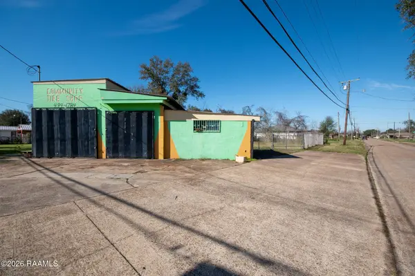 2041 Mill ST, Lake Charles, LA 70606