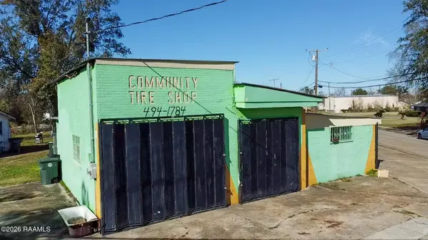 2041 Mill ST, Lake Charles, LA 70606