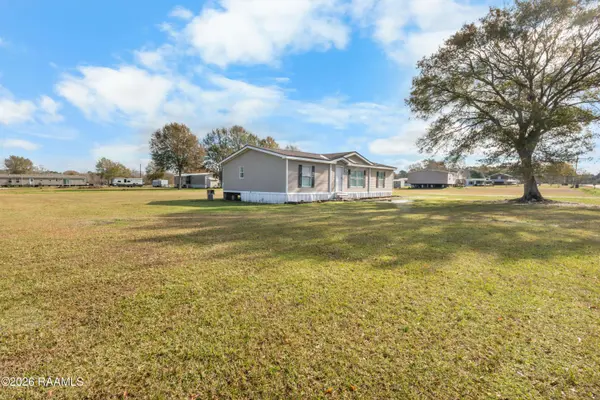 1002 Janine DR, Youngsville, LA 70592