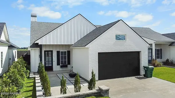 207 Queenstown AVE, Youngsville, LA 70592
