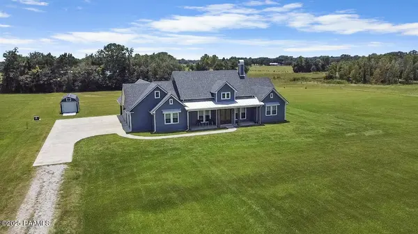220 Bee Hebert RD