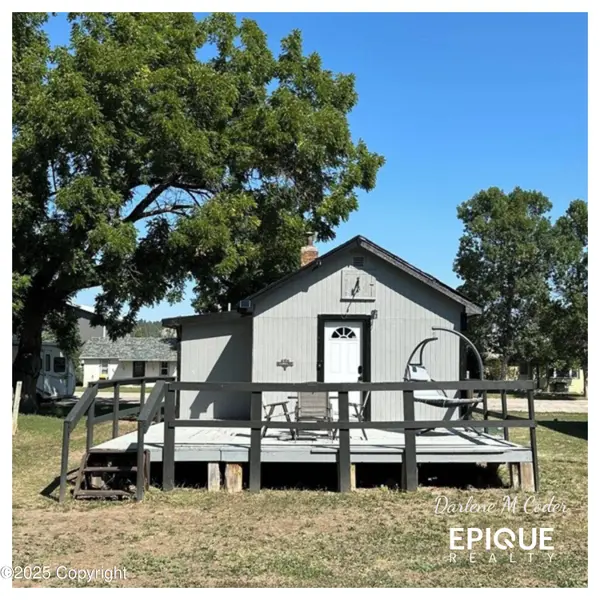 132 Cole St, Hulett, WY 82720
