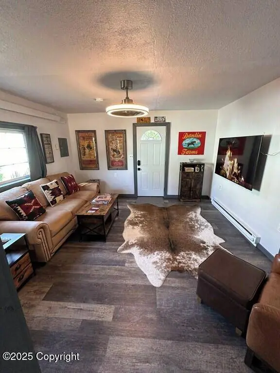 132 Cole St, Hulett, WY 82720