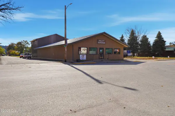 106 Main St, Hulett, WY 82720