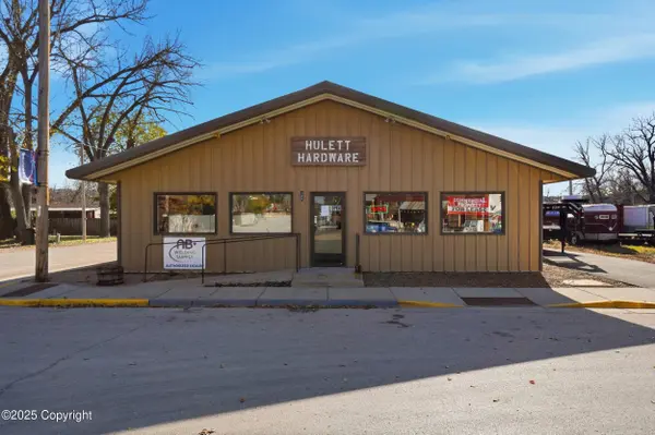 106 Main St, Hulett, WY 82720