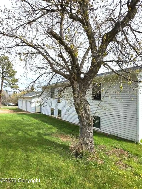 321 N West St, Sundance, WY 82729